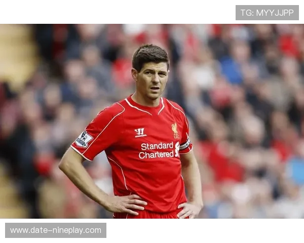 足球联赛第三号球星是谁他在赛场上的表现和影响力分析